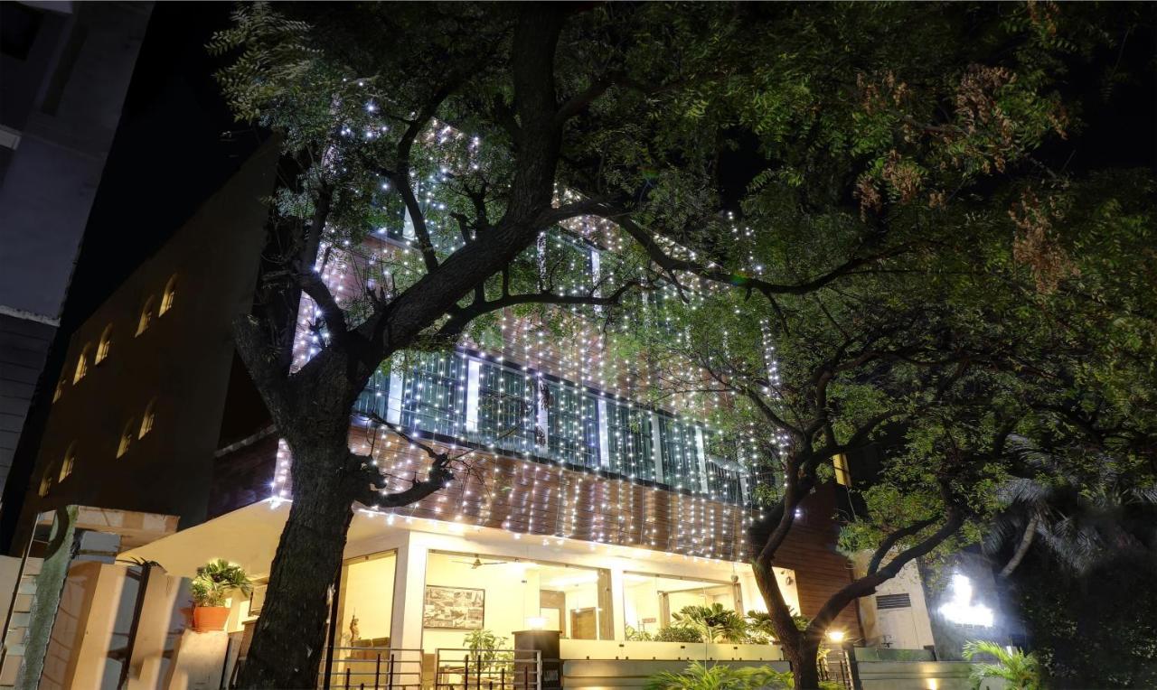 Treebo Trend The Butterfly Karthikeya Enclave Hotel Visakhapatnam Buitenkant foto